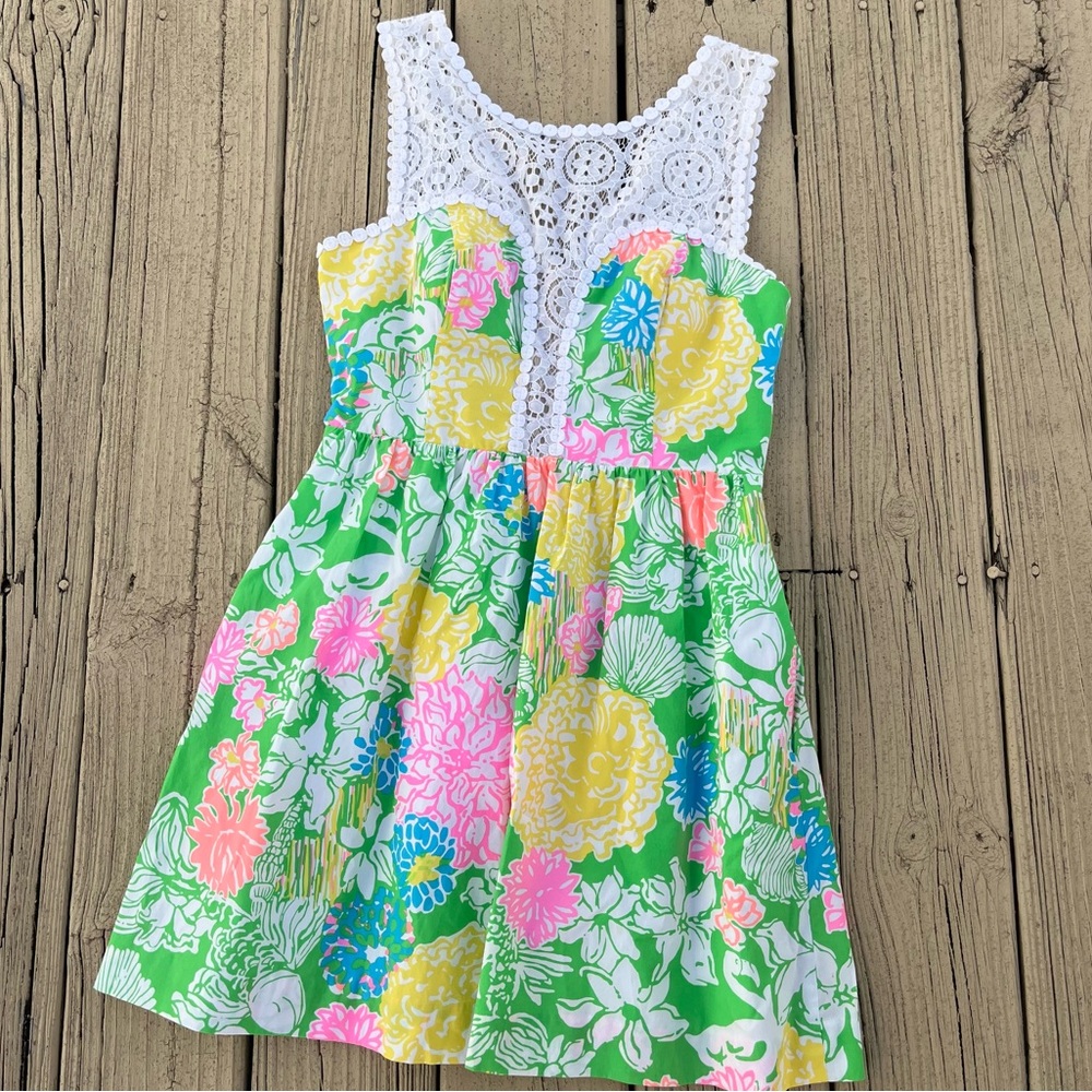 Lilly Pulitzer dress hibiscus stroll Reagan size 4 like new